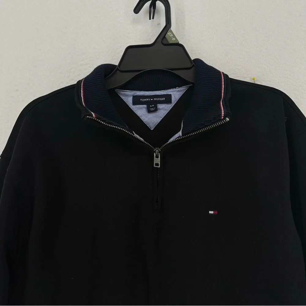 Tommy Hilfiger Quarter Zip Sweatshirt‎ Men’s Small Black